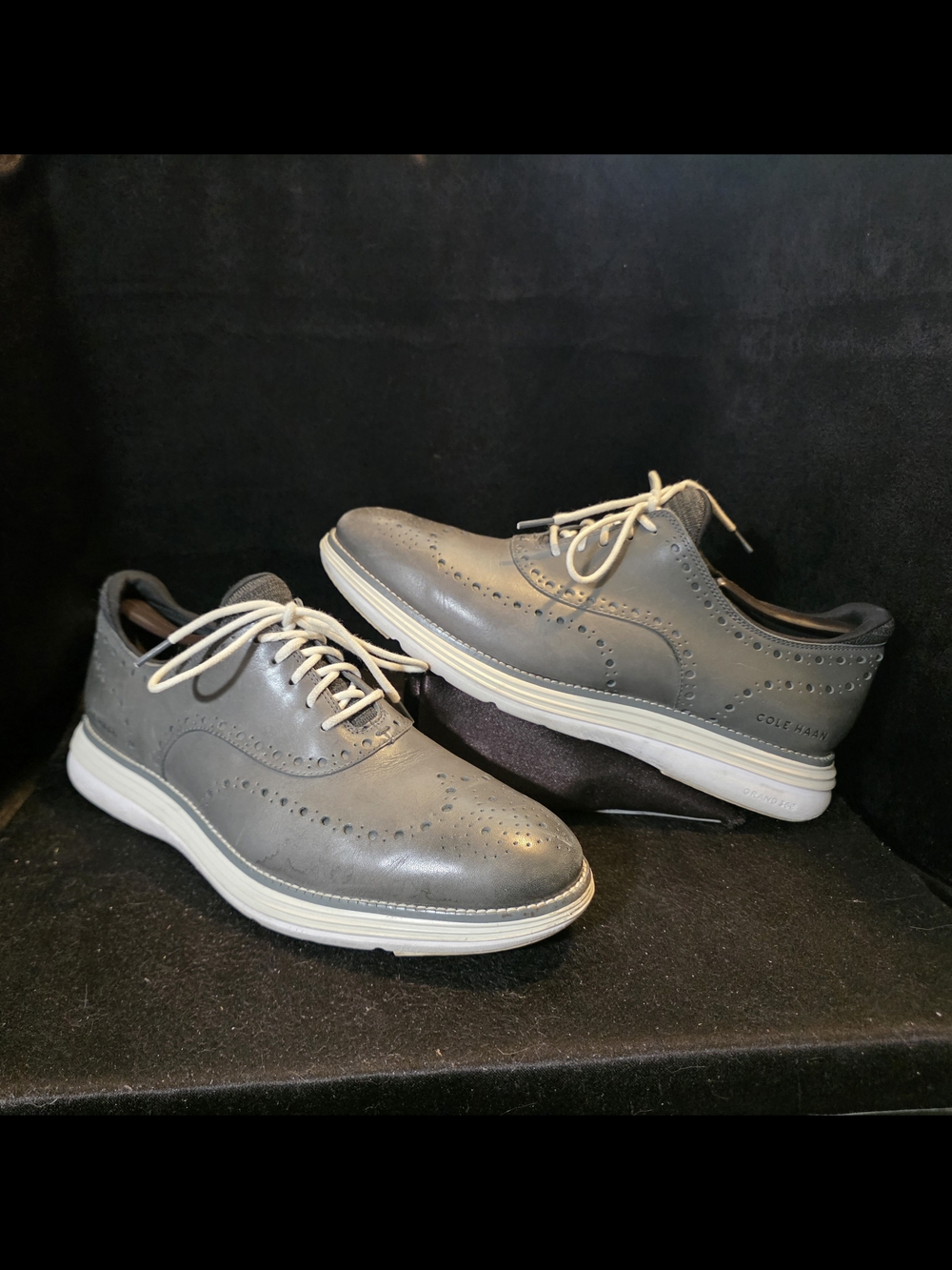 Cole Haan Men's Gray Wingtip Oxford Sneakers Size 10.5